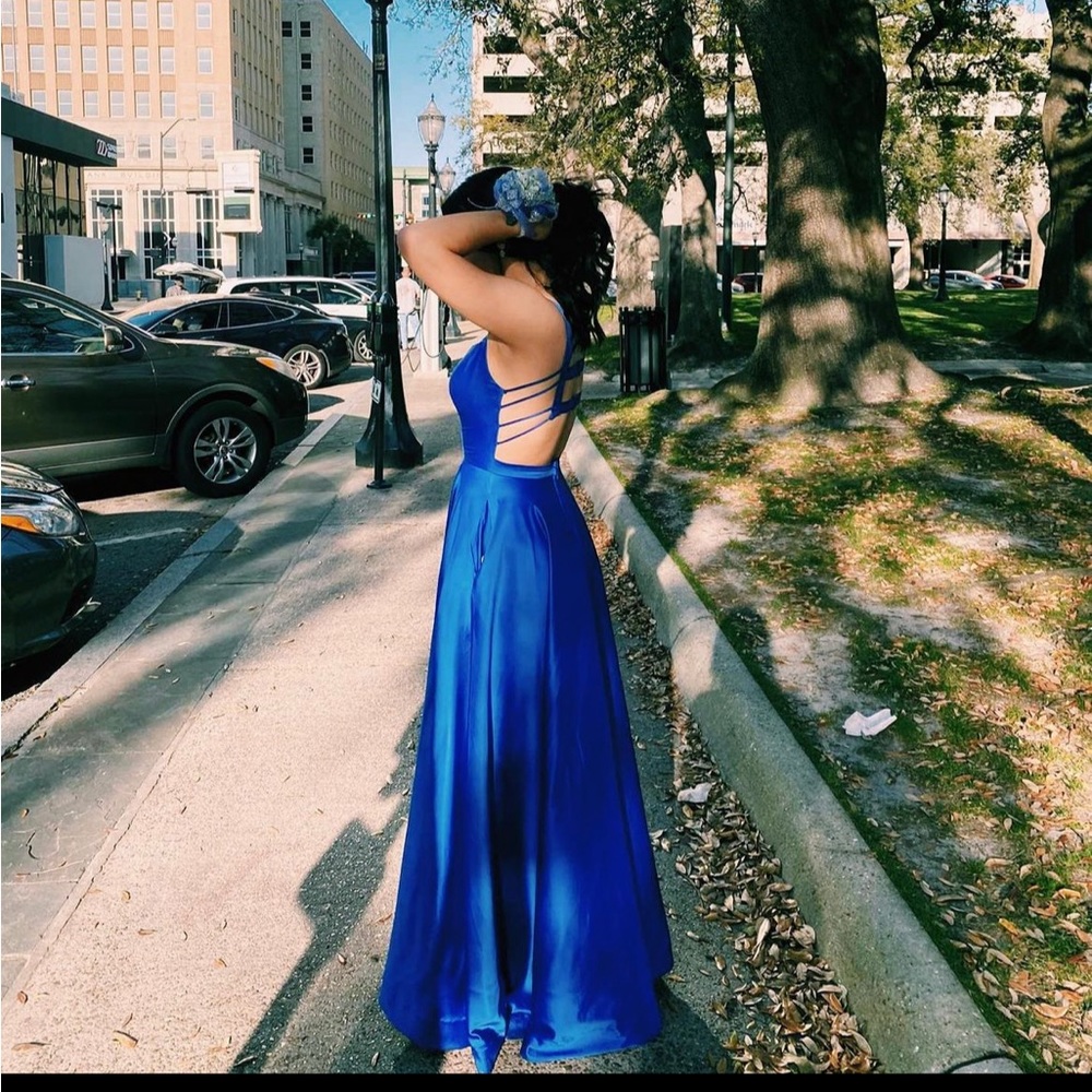blue prom dress